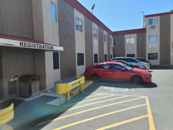 Jets Motor Inn image 12